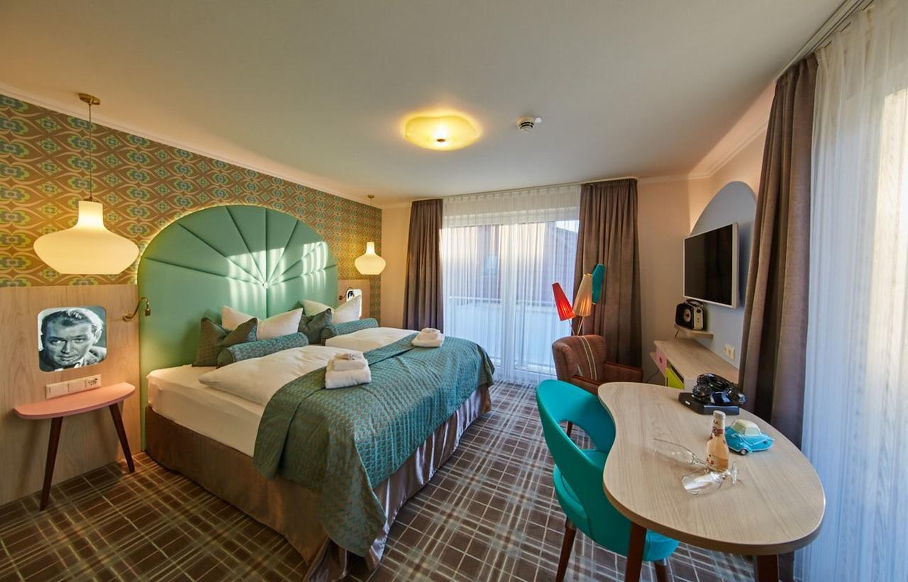 Bernstein Hotel "50'S Seaside Motel" Бюзум Экстерьер фото